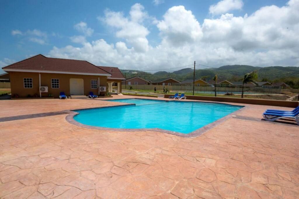 Bing'S Home Away From Home Ocho Rios Exterior foto
