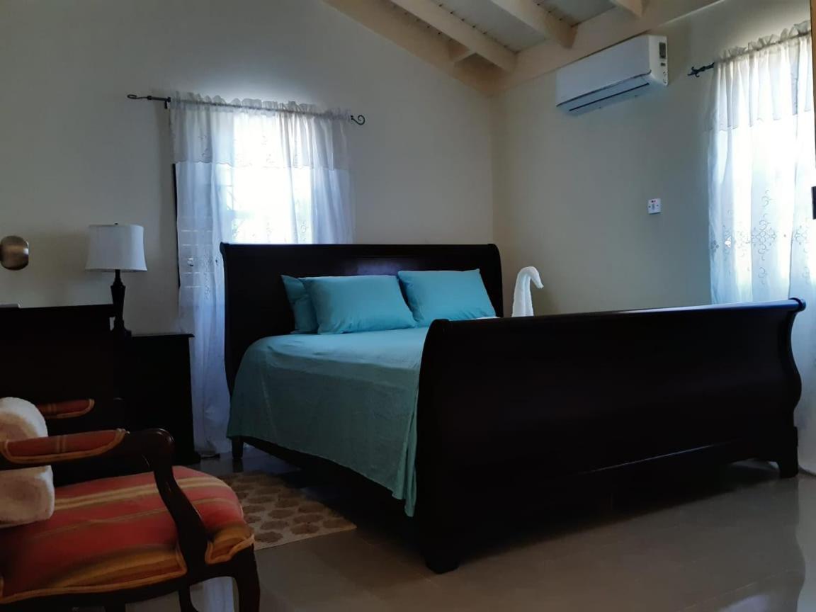 Bing'S Home Away From Home Ocho Rios Exterior foto