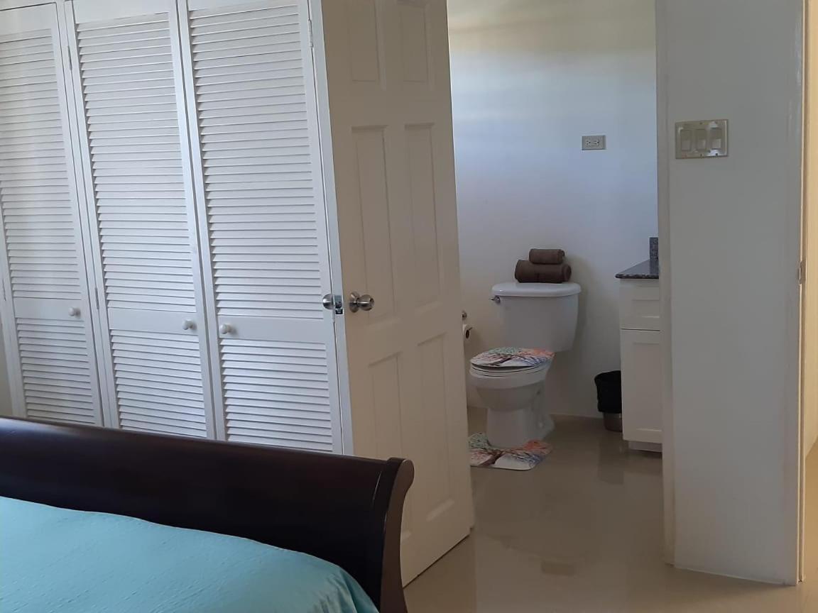 Bing'S Home Away From Home Ocho Rios Exterior foto
